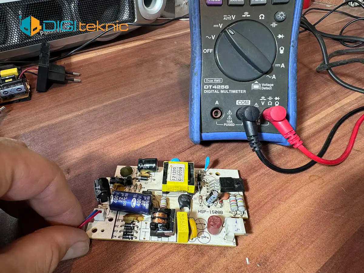 تعمیر آداپتور 6 digiteknic power supply repair 01