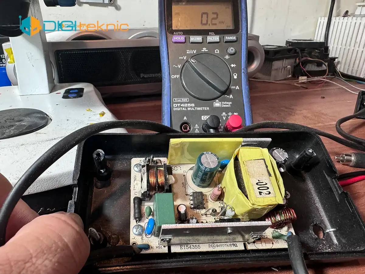 تعمیر آداپتور 8 digiteknic power supply repair