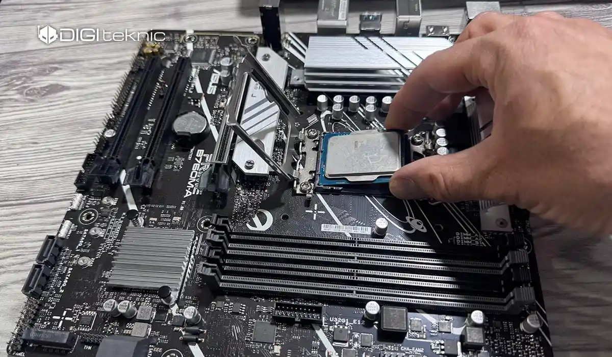 computer mother board repair 02g دلایل خرابی مادربرد کامپیوتر