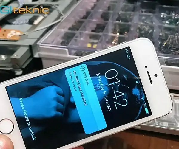 فرآیند تعمیر موبایل در دیجی تکنیک