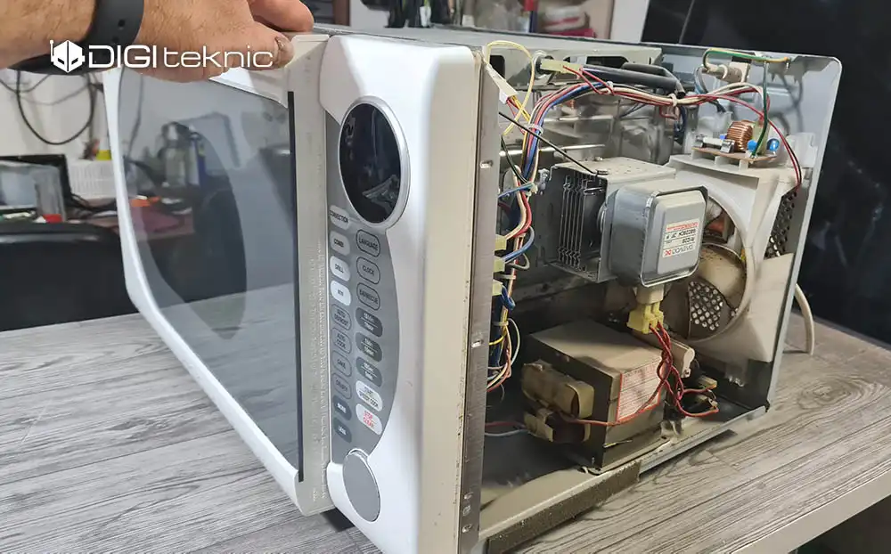 ماکروفر دوو روشن نمی‌شود